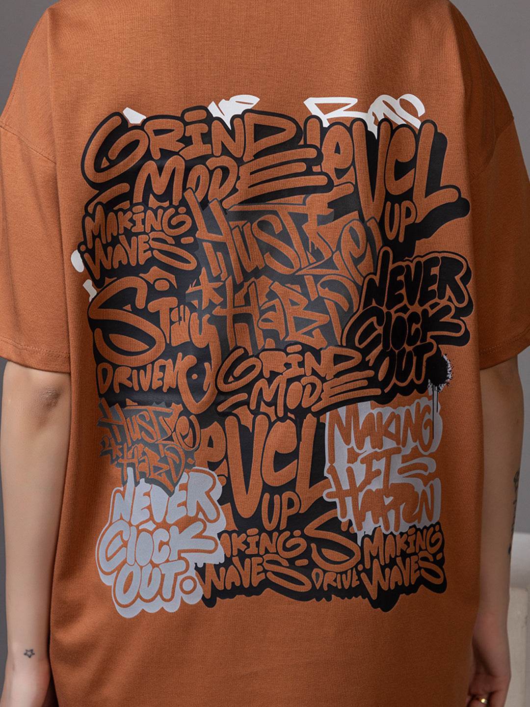 Hustle - Unisex Oversized Graphic Tee - ZEALTH.SHOP