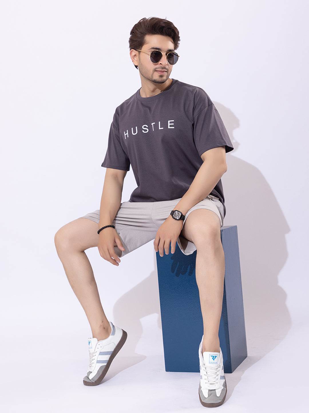 Hustle - Unisex Oversized Graphic Tee - ZEALTH.SHOP