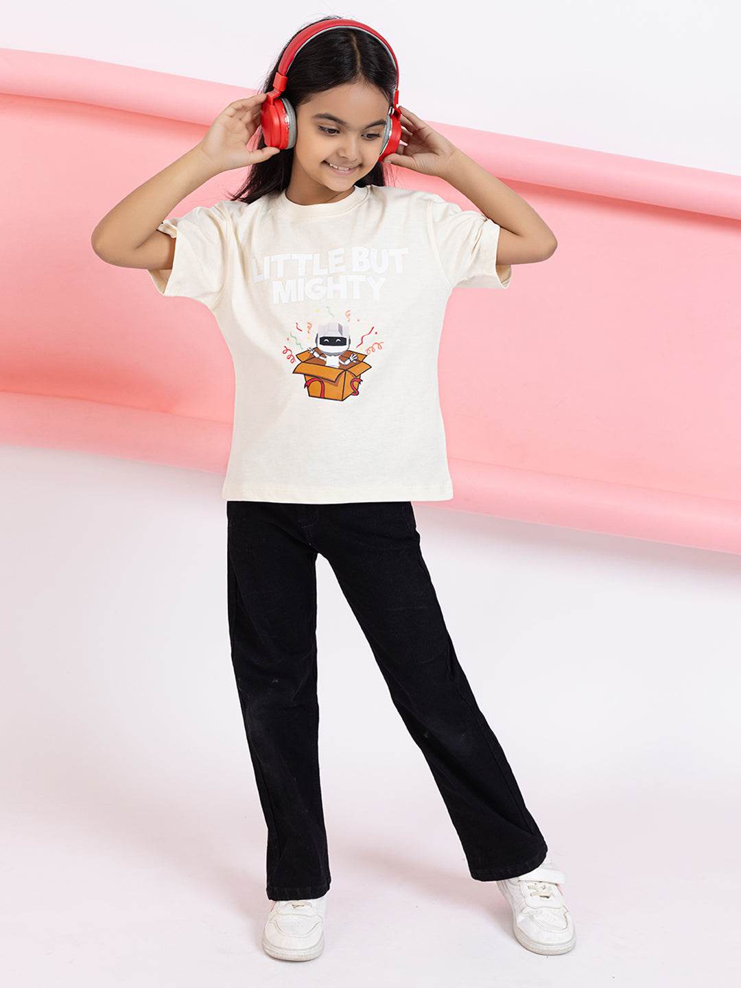 Little But Mighty Girls T-Shirt Graphic - ZEALTH.SHOP